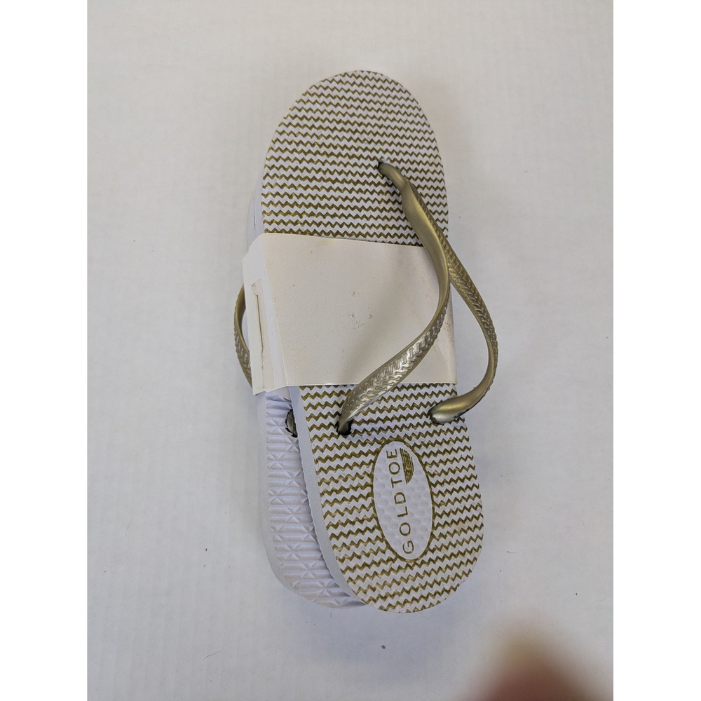 Gold Toe Flip Flops Womens White Gold Chevron Print Thong Sandals Beach Shoe NWT